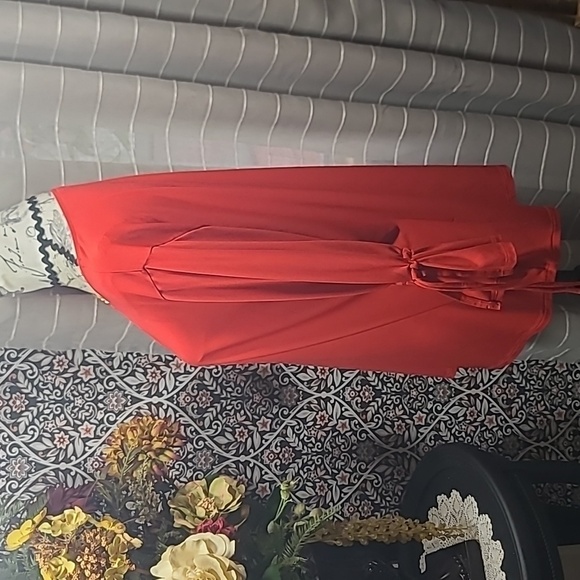 Ellen Tracy tie cuff party ready blouse - Picture 3 of 8